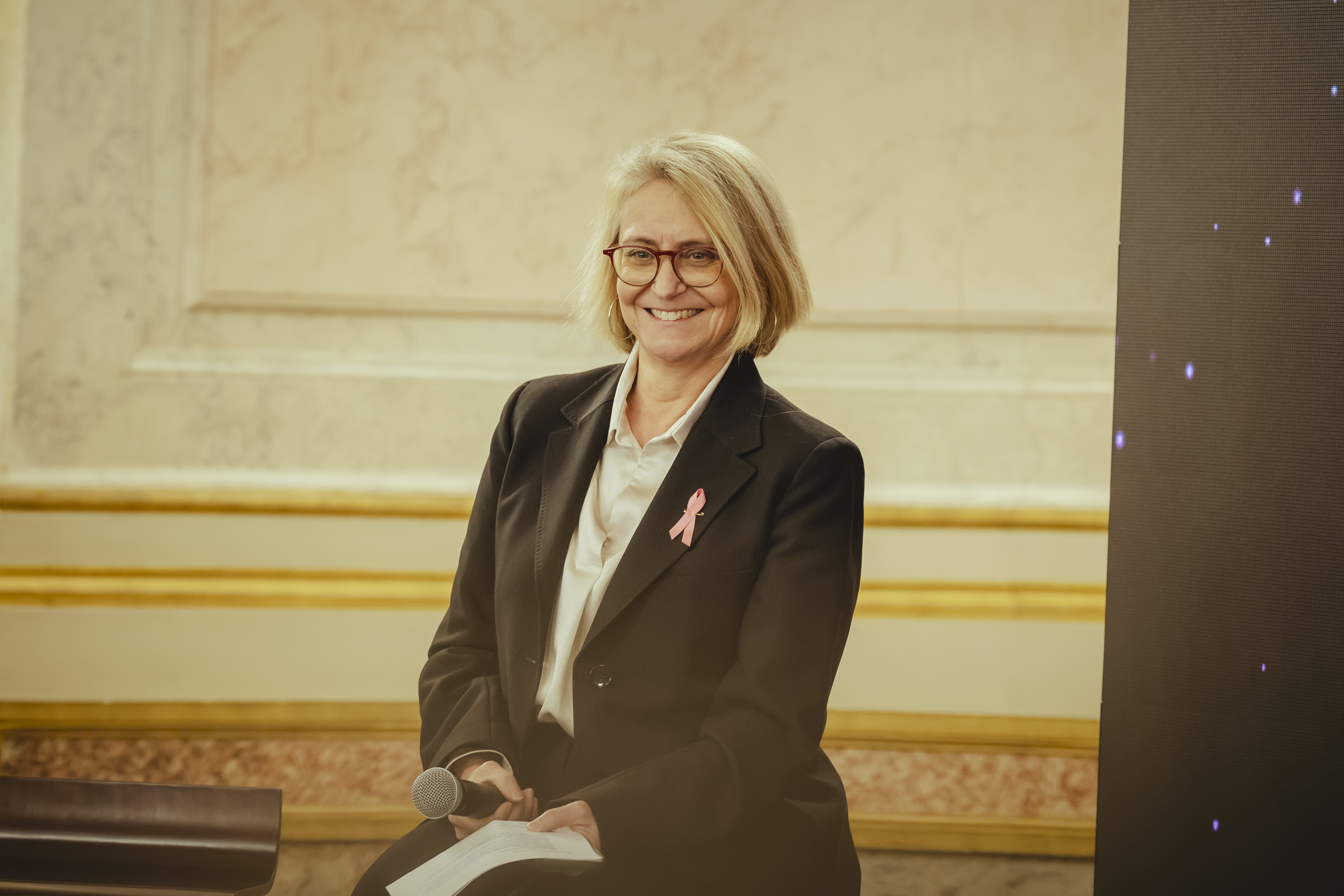 Octobre Rose 2025 01 16   Remise De Prix À L'Assemblée Nationale 57